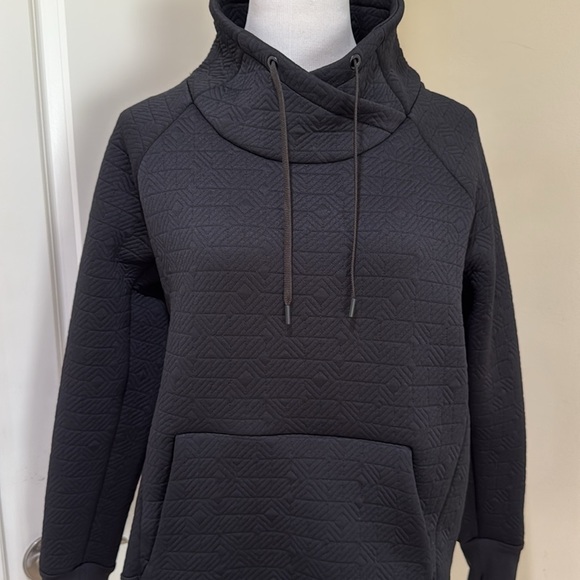 Athleta Jacquard Elevation Pullover Funnel Neck Quilted Black Sweatshirt Medium - Picture 3 of 9